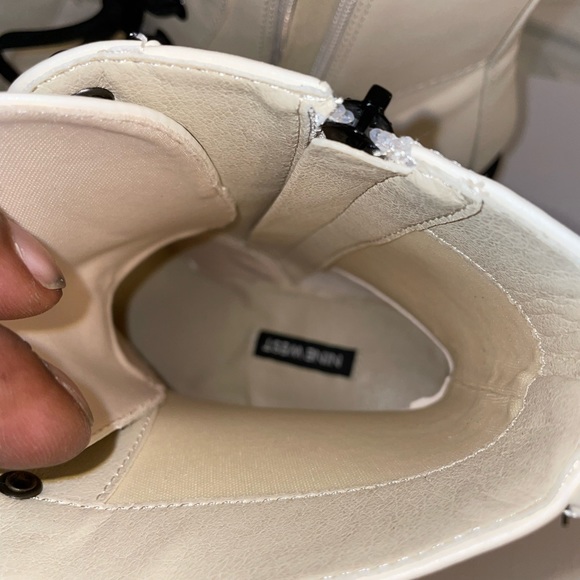 NEW IN BOX NINE WEST COMBAT BOOTS - Picture 3 of 8